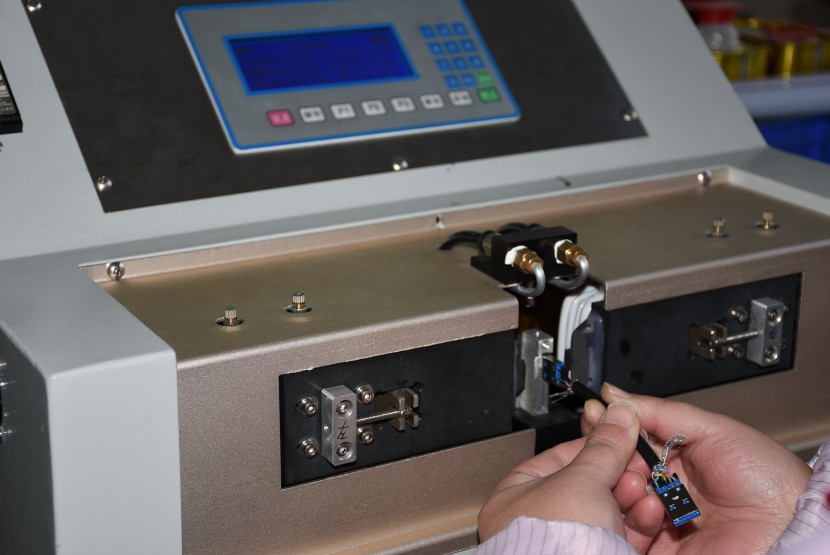 《蘇州華宸宇電子有限公司》定做端子線要做什么？